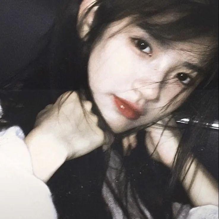 两女之间难为夫